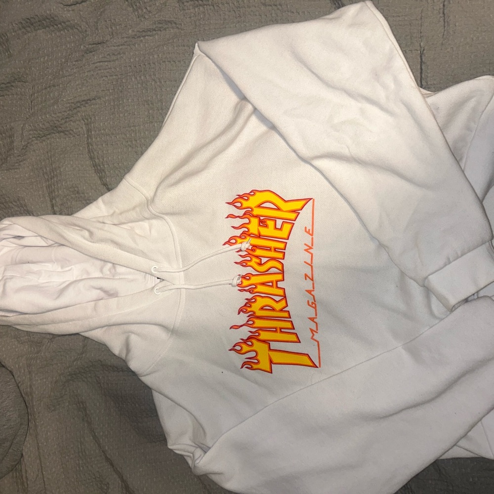 White thrasher women's hoodie cropped.